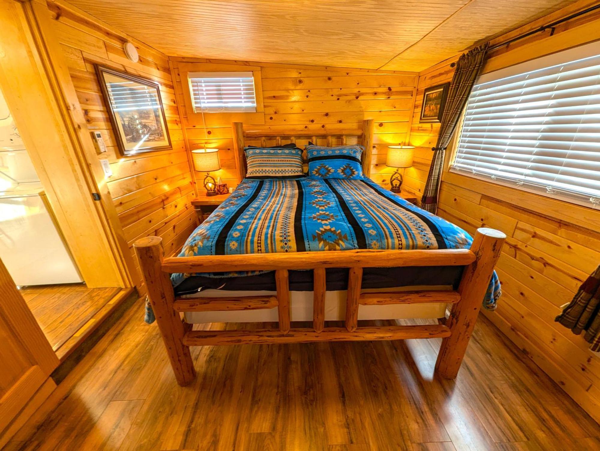 Yellowstone Treasure Guesthouses On The River 가디너 외부 사진