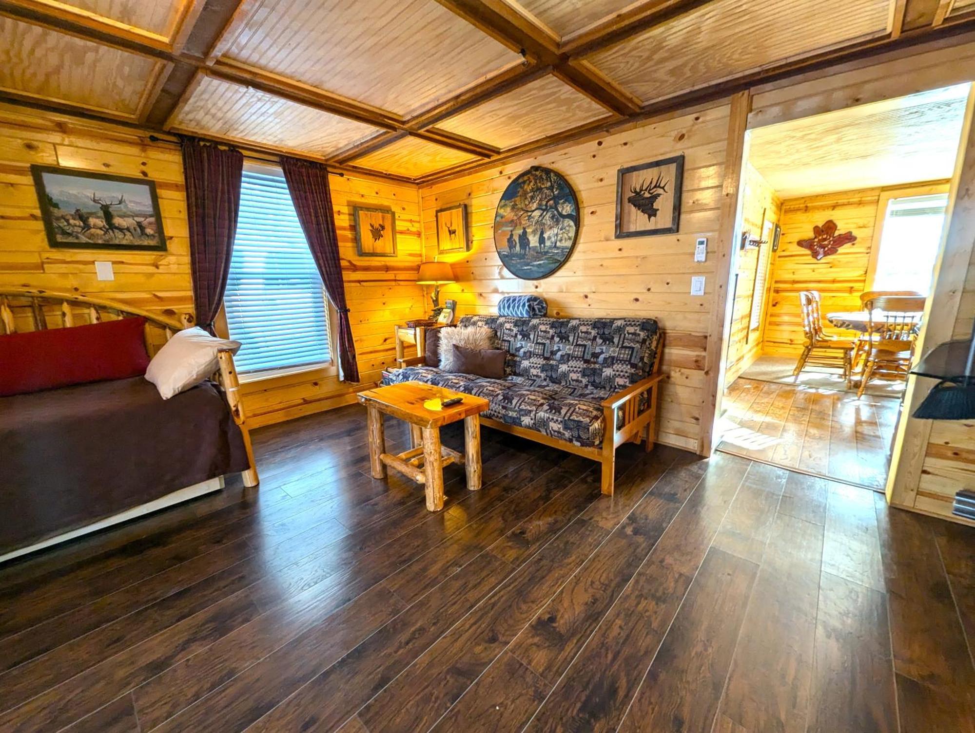 Yellowstone Treasure Guesthouses On The River 가디너 외부 사진